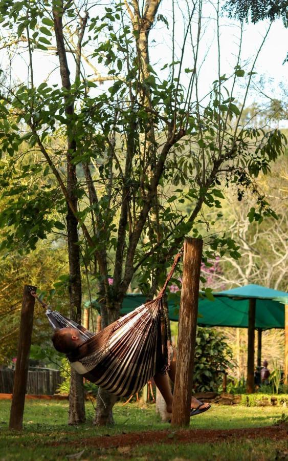 Recanto Dos Beija Flores, Chale Bougainville Монте Алегре до Сул Екстериор снимка